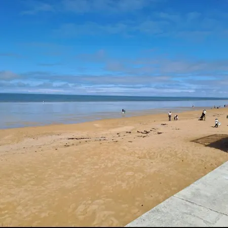 Prázdninový dům Maison De La Vendee 700m De La *