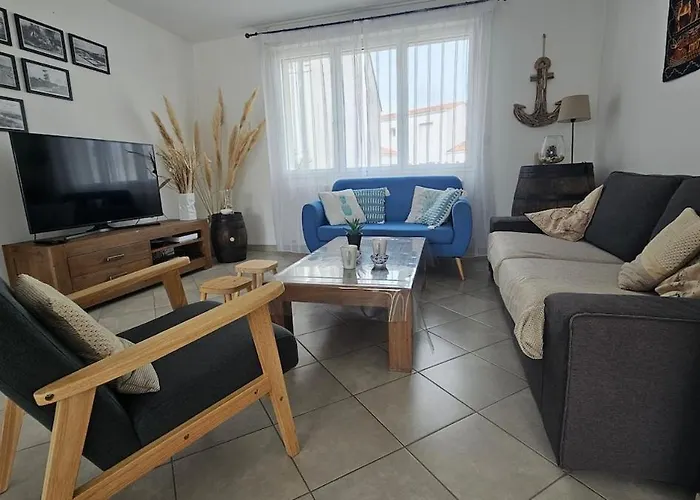 Дом отдыха Maison De La Vendee 700m De La