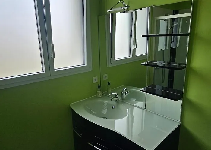 Maison De La Vendee 700m De La *